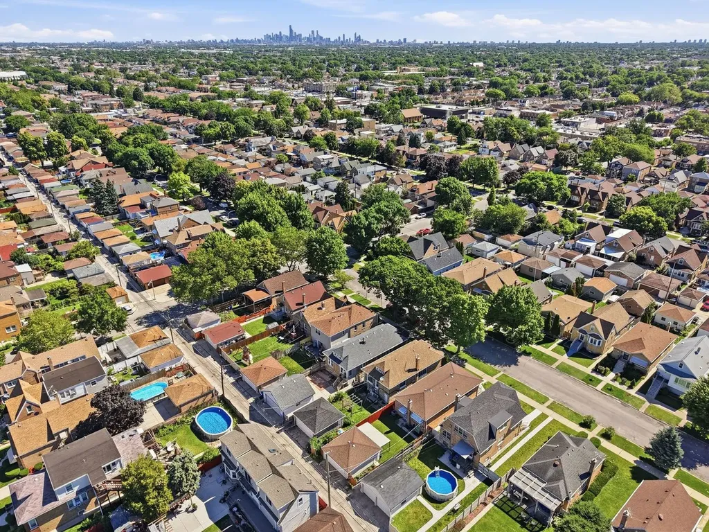 6514 South Kedvale Avenue Chicago IL 60629