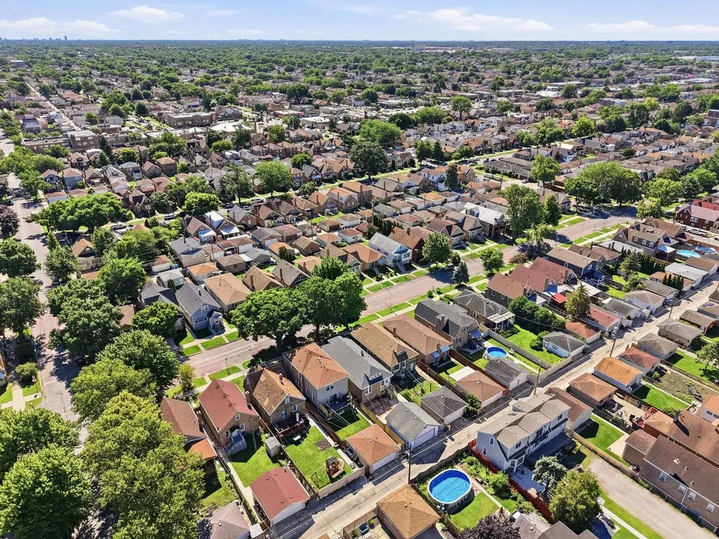 6514 South Kedvale Avenue Chicago IL 60629