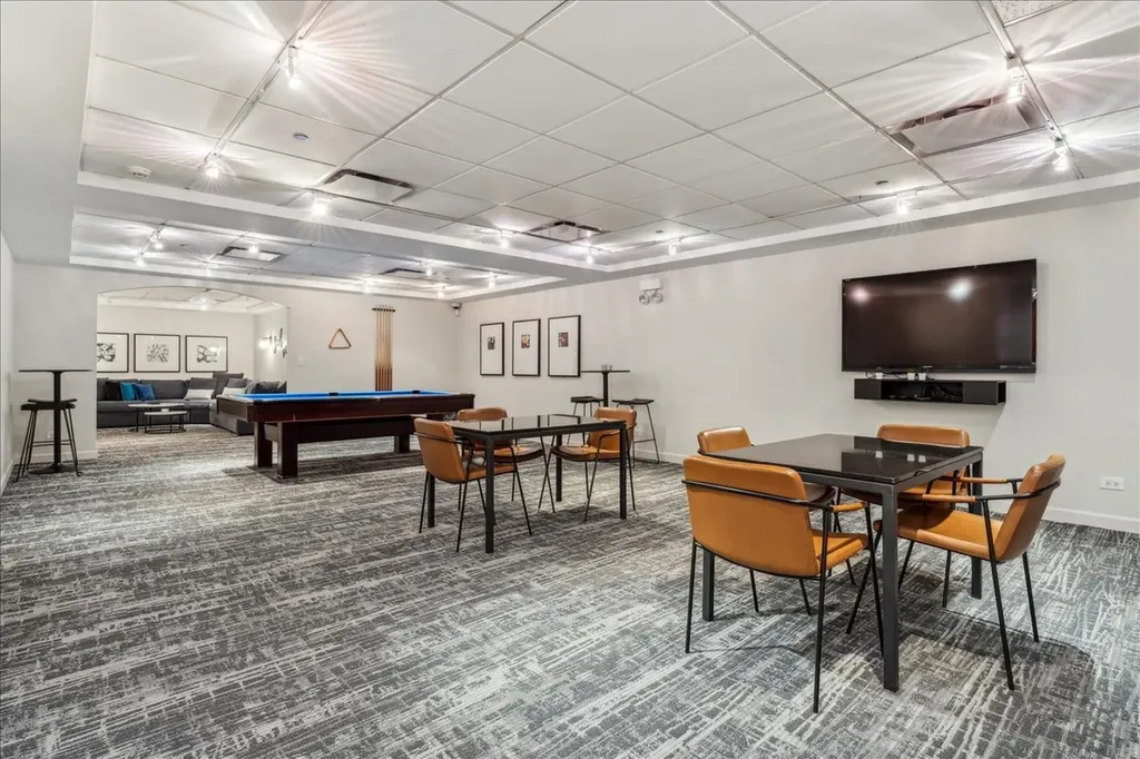 30 East Huron Street Chicago IL 60611
