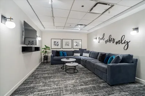 30 East Huron Street Chicago IL 60611