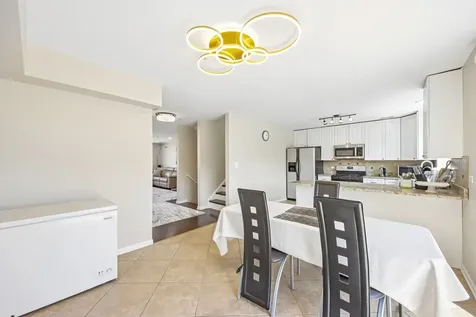 673 East Fountainview Drive Mundelein IL 60060