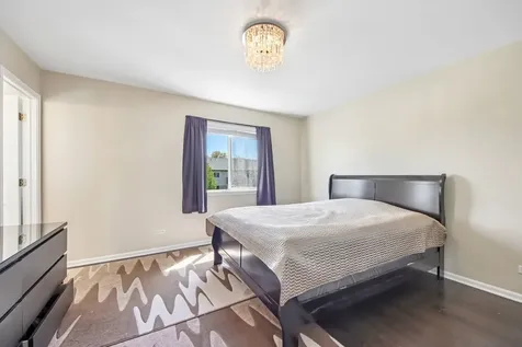 673 East Fountainview Drive Mundelein IL 60060