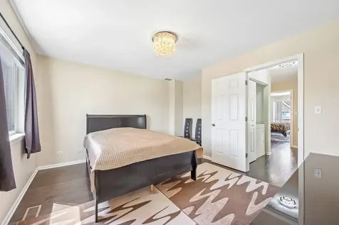 673 East Fountainview Drive Mundelein IL 60060