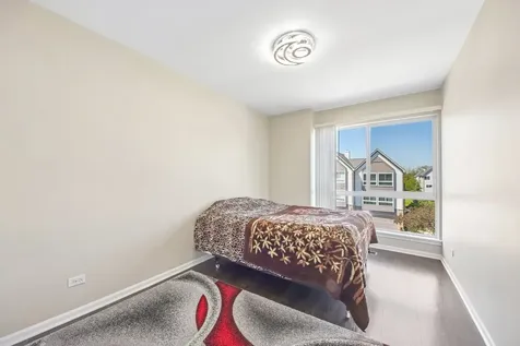673 East Fountainview Drive Mundelein IL 60060