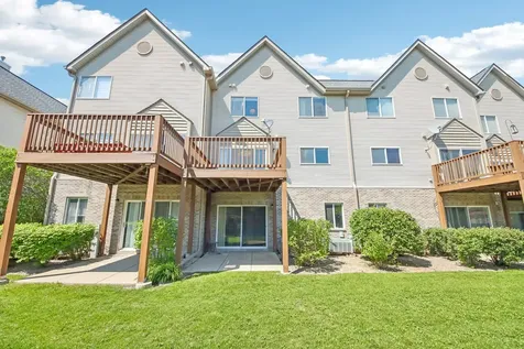 673 East Fountainview Drive Mundelein IL 60060