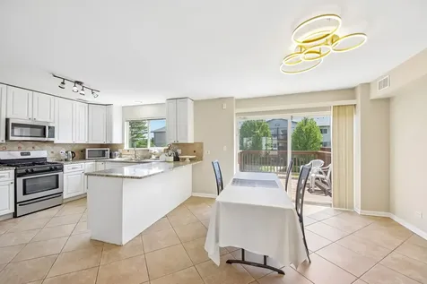 673 East Fountainview Drive Mundelein IL 60060