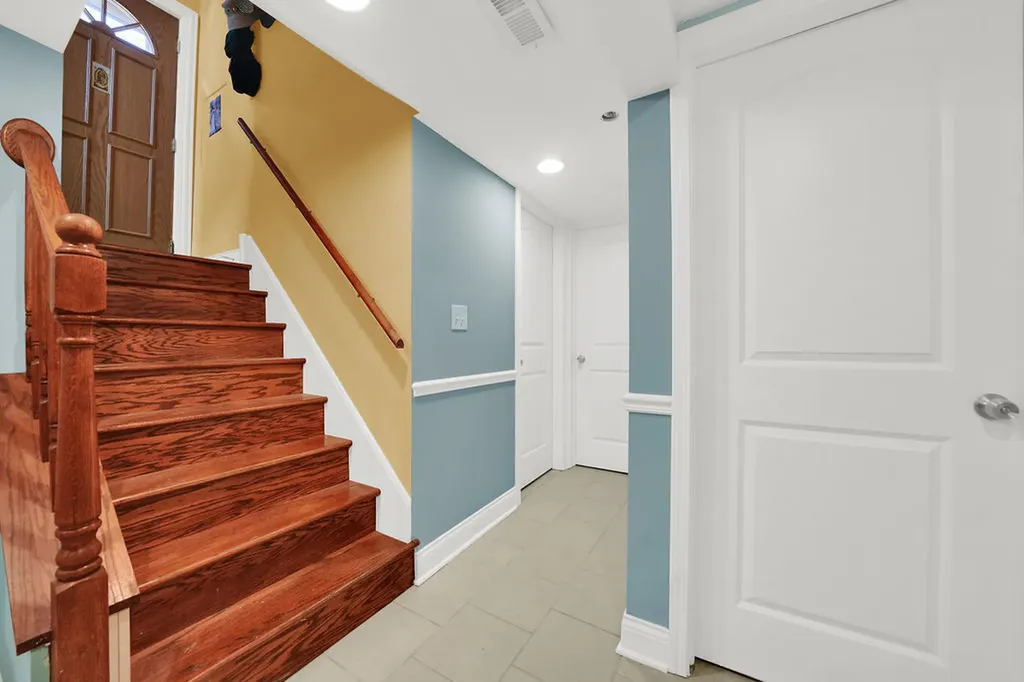 6228 South Menard Avenue Chicago IL 60638