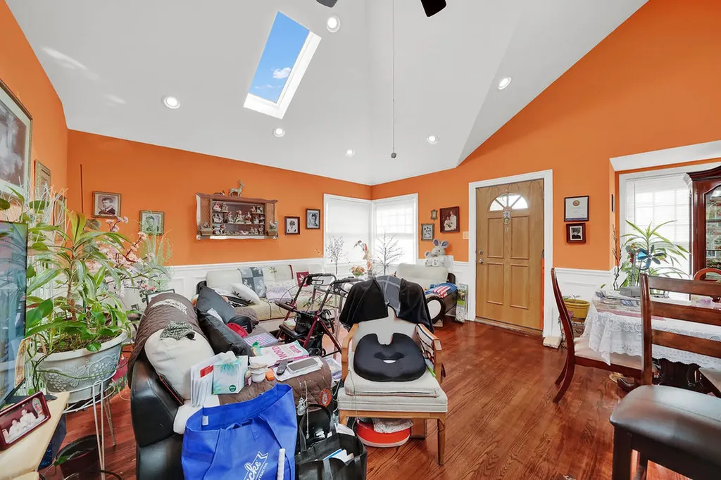 6228 South Menard Avenue Chicago IL 60638