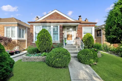 6228 South Menard Avenue Chicago IL 60638