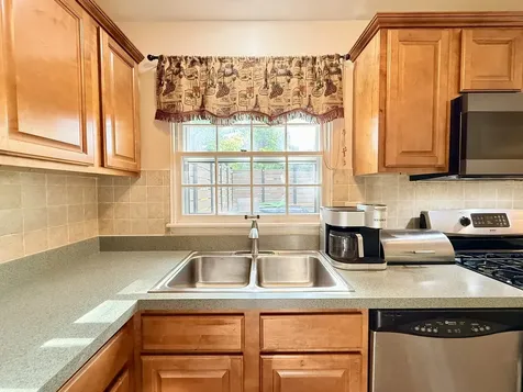 99 Circle Drive Montgomery IL 60538