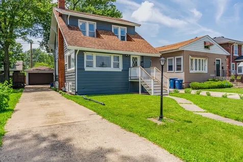 2022 South 1st Avenue Maywood IL 60153
