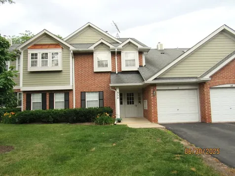352 Pembroke Court Schaumburg IL 60193