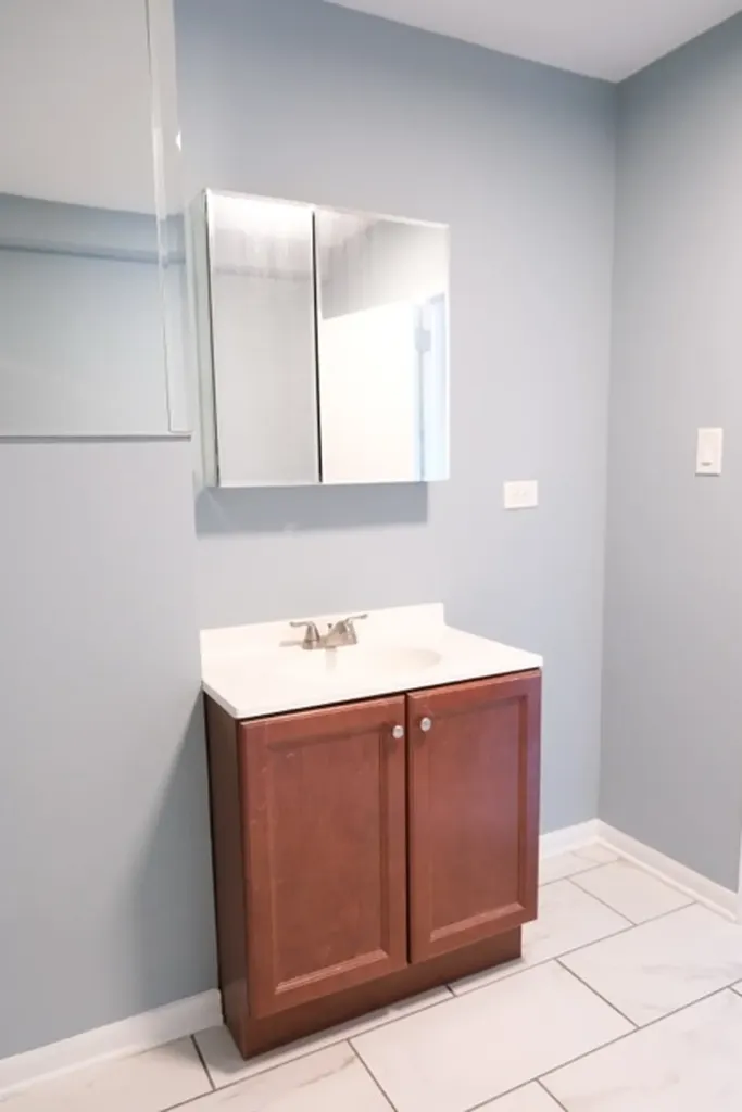 4880 North Marine Drive Chicago IL 60640