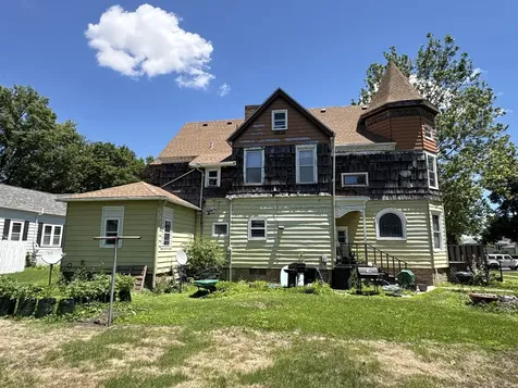 526 East 9th Street Gibson City IL 60936