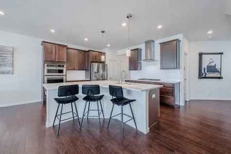 483 Watercress Drive Aurora IL 60504