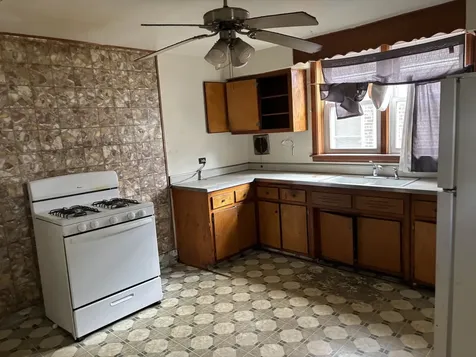 9114 South Ellis Avenue Chicago IL 60619
