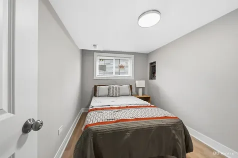 8541 South Givins Court Chicago IL 60620