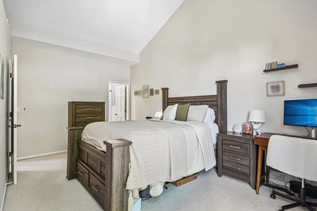 1618 North Burling Street Chicago IL 60614