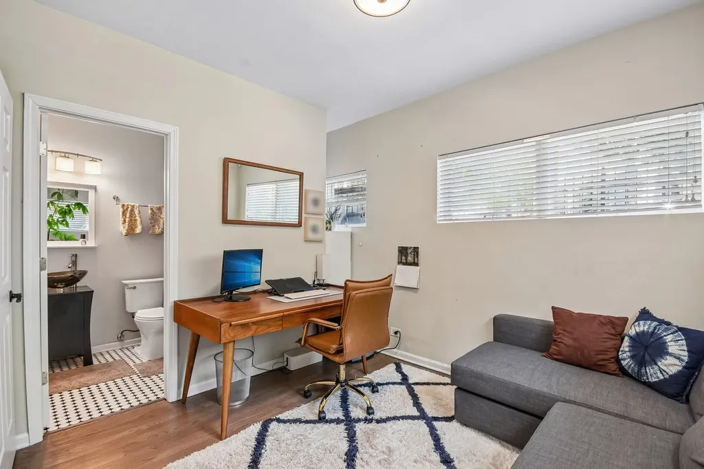 1618 North Burling Street Chicago IL 60614
