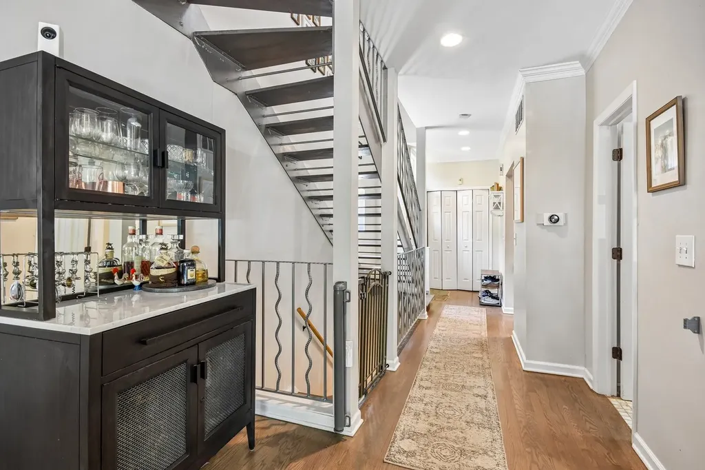 1618 North Burling Street Chicago IL 60614