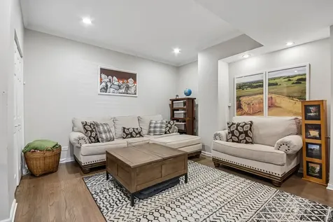 1618 North Burling Street Chicago IL 60614