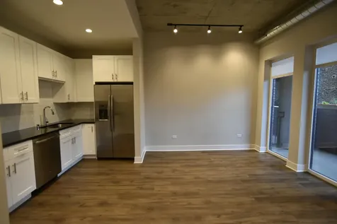 3833 North Broadway Street Chicago IL 60613