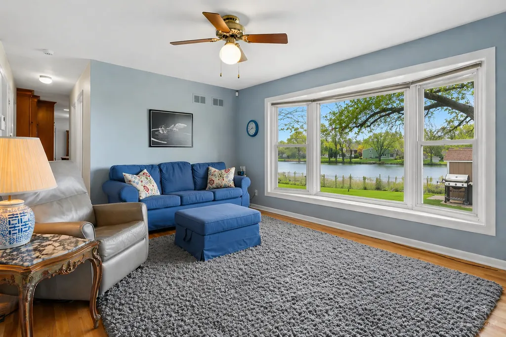 2025 Ivy Court Schaumburg IL 60194