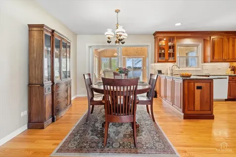 2025 Ivy Court Schaumburg IL 60194