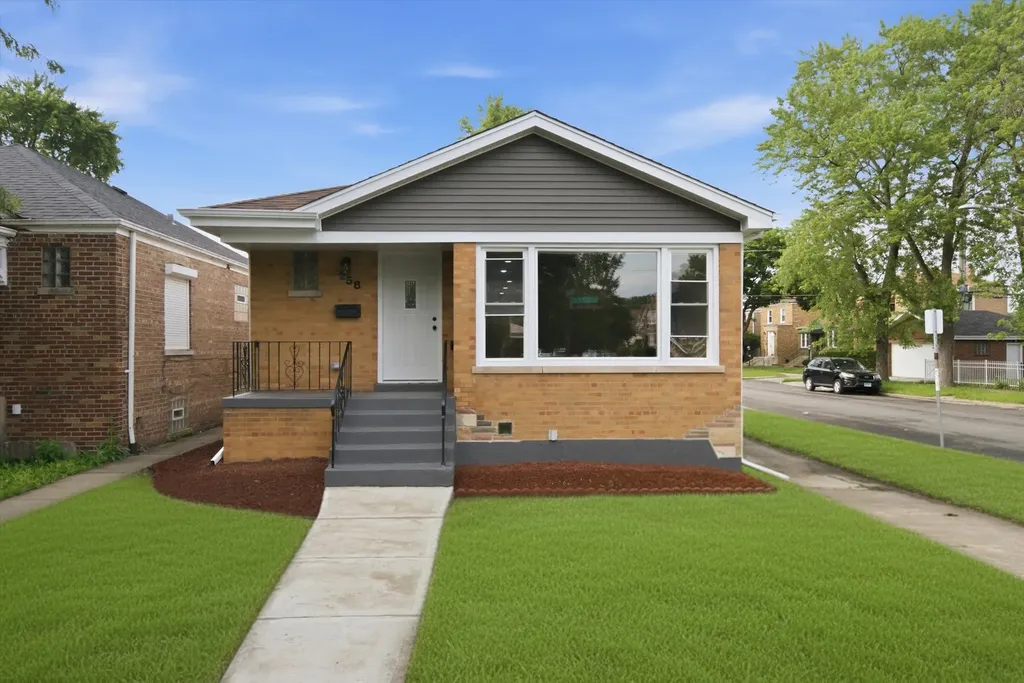258 East 107th Street Chicago IL 60628
