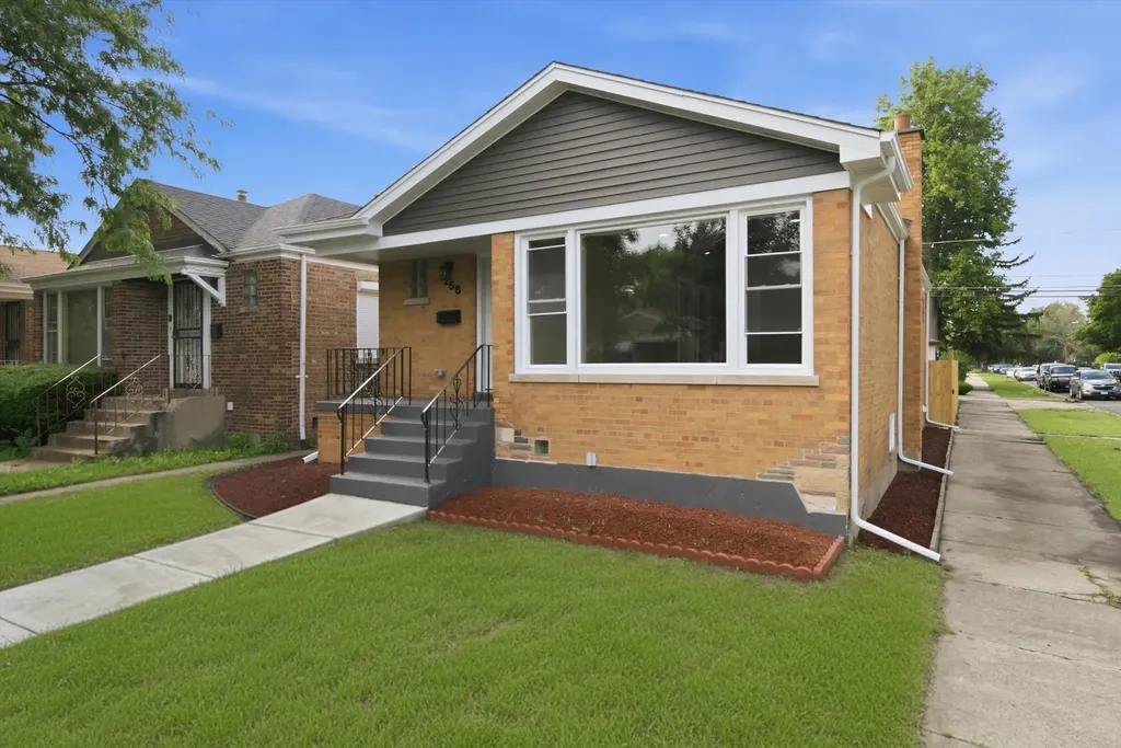 258 East 107th Street Chicago IL 60628