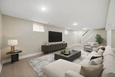 258 East 107th Street Chicago IL 60628