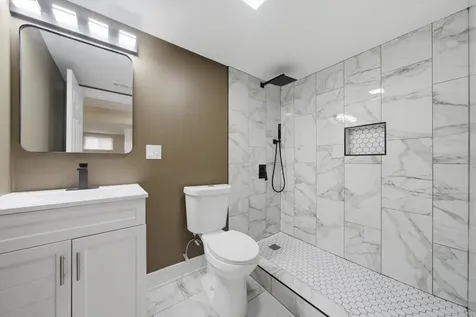 258 East 107th Street Chicago IL 60628