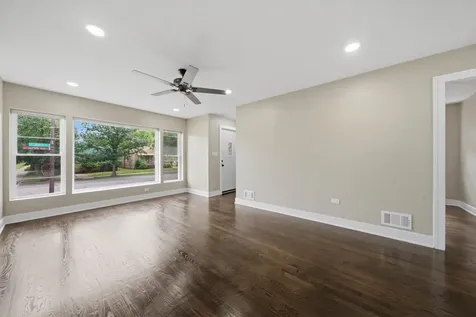 258 East 107th Street Chicago IL 60628
