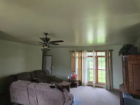 1885 Anne Lane Morris IL 60450