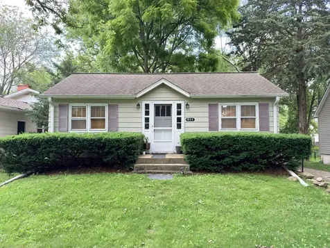 1025 Kendall Street Geneva IL 60134