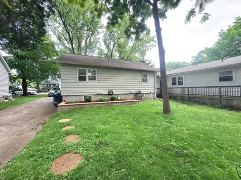 1025 Kendall Street Geneva IL 60134