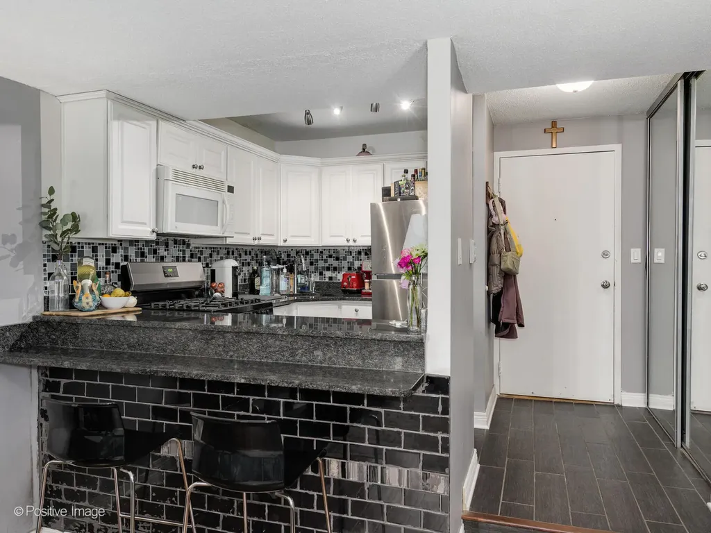 230 East Ontario Street Chicago IL 60611