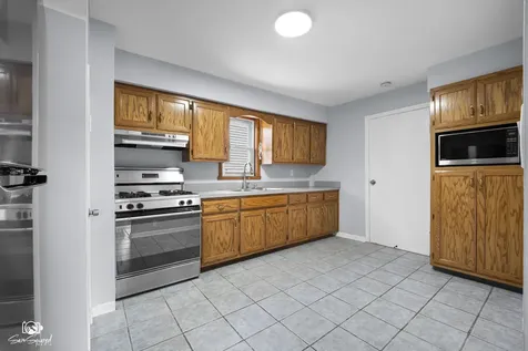 116 North Hickory Street Joliet IL 60435