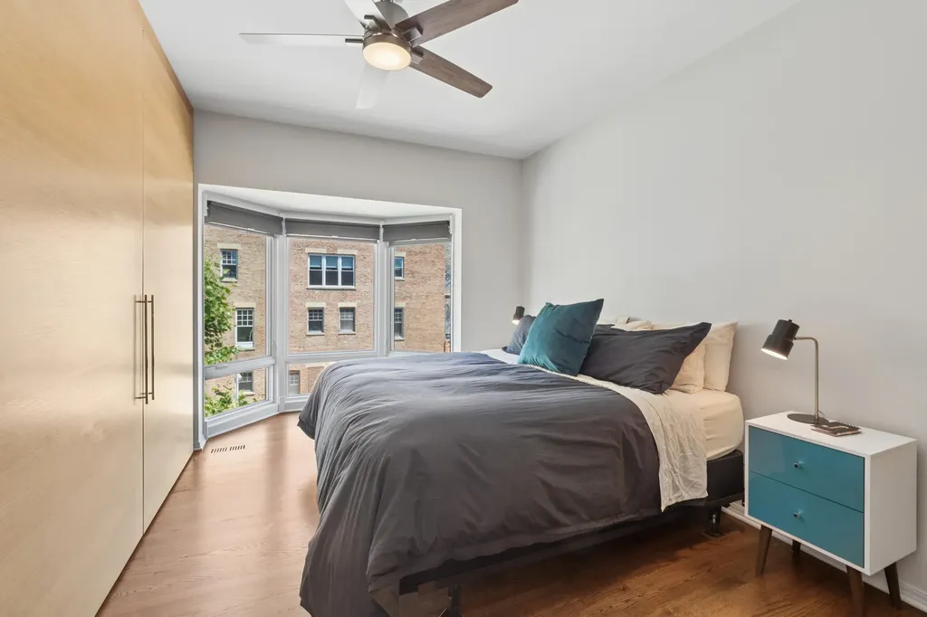 453 West Blackhawk Street Chicago IL 60610
