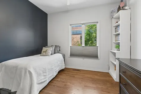 453 West Blackhawk Street Chicago IL 60610