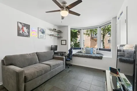 453 West Blackhawk Street Chicago IL 60610