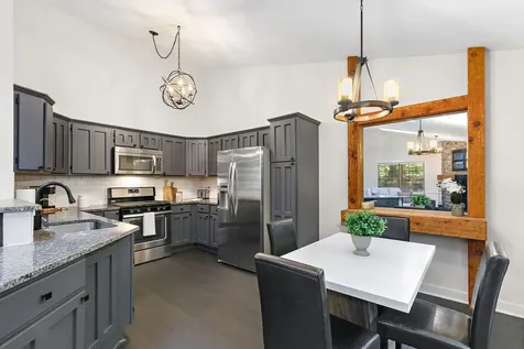 609 River Bluff Drive Carpentersville IL 60110