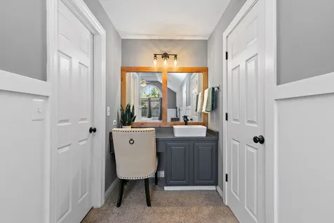 609 River Bluff Drive Carpentersville IL 60110