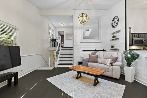 609 River Bluff Drive Carpentersville IL 60110
