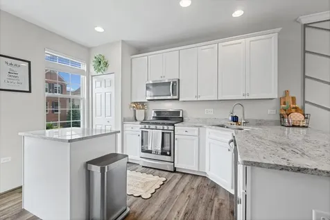 300 Lionel Drive Grayslake IL 60030
