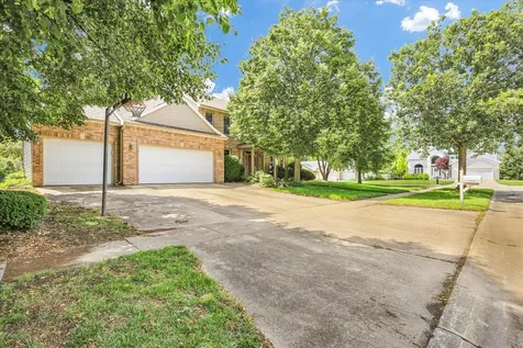 2701 Summerhill Lane Champaign IL 61822