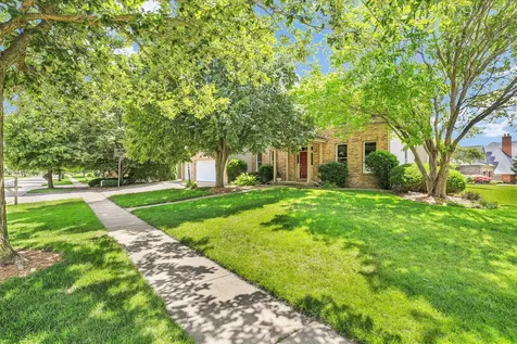 2701 Summerhill Lane Champaign IL 61822