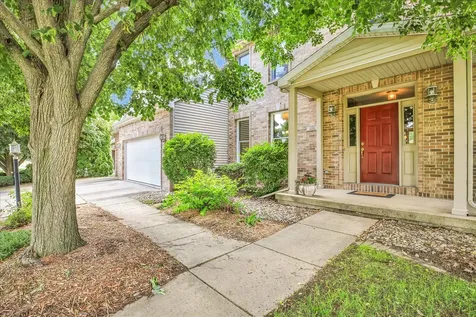 2701 Summerhill Lane Champaign IL 61822