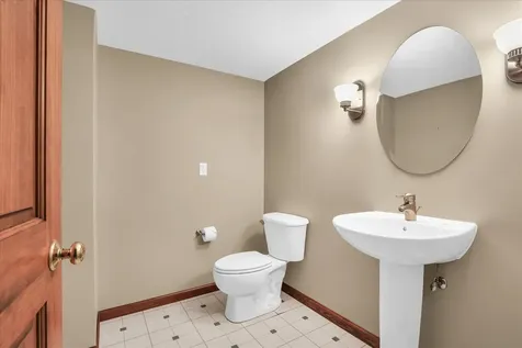 2701 Summerhill Lane Champaign IL 61822
