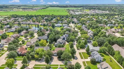 2701 Summerhill Lane Champaign IL 61822